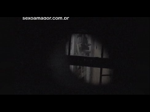 ❤️ Blondīnīte tiek slepeni filmēta ar kaimiņu vuajeru, kurš slēpjas aiz dobiem ķieģeļiem ☑ Porno video pie lv.fotonovelasxxx.ru ❌️❤